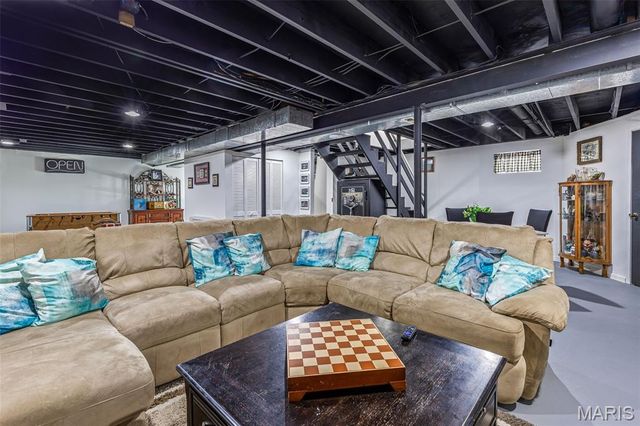 1353 Westchester Drive, Herculaneum, MO 63048
