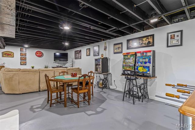 1353 Westchester Drive, Herculaneum, MO 63048