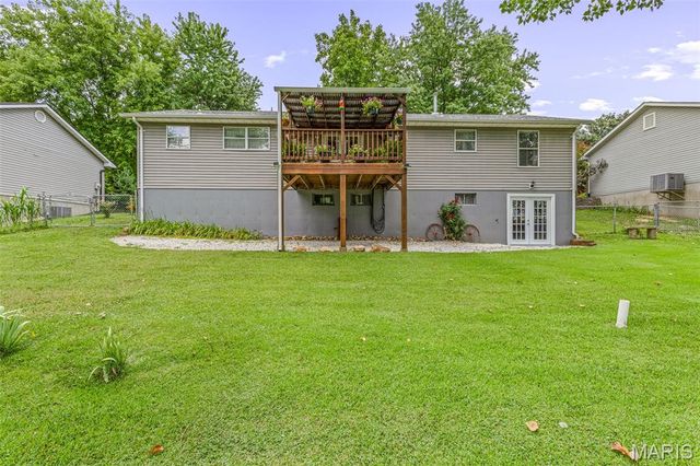 1353 Westchester Drive, Herculaneum, MO 63048