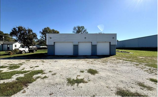 3344 W Farm Rd 146, Springfield, MO 65807