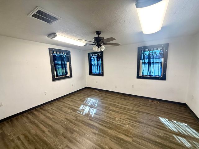 3344 W Farm Rd 146, Springfield, MO 65807