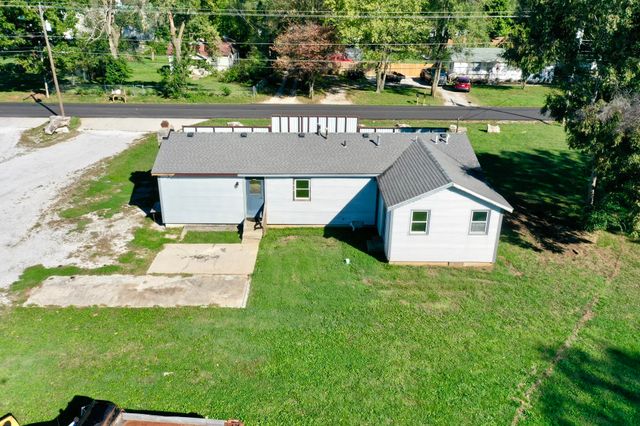 3344 W Farm Rd 146, Springfield, MO 65807