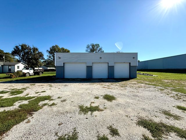 3344 W Farm Rd 146, Springfield, MO 65807