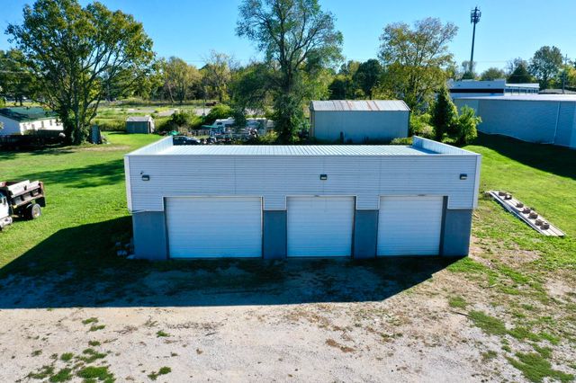 3344 W Farm Rd 146, Springfield, MO 65807