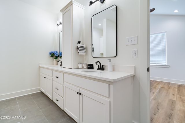 425 Heart D Farm Road 1-10, Youngsville, LA 70592