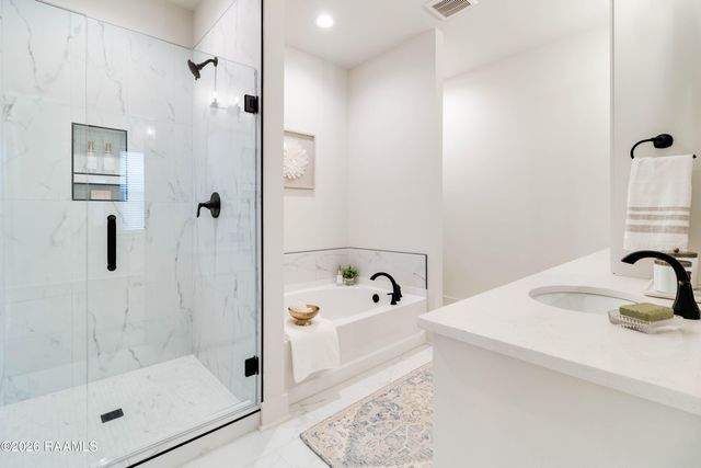 425 Heart D Farm Road 1-10, Youngsville, LA 70592