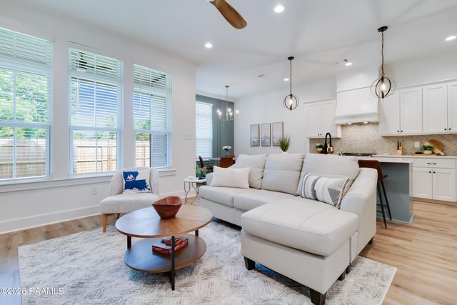 425 Heart D Farm Road 1-10, Youngsville, LA 70592