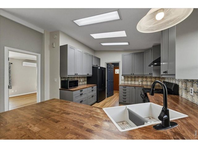 285 Guardian Peak Dr, Livermore, CO 80536