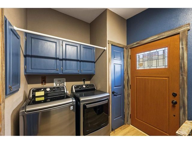 285 Guardian Peak Dr, Livermore, CO 80536