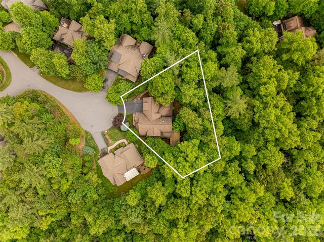 1 East Owl Creek Lane, Fairview, NC 28730