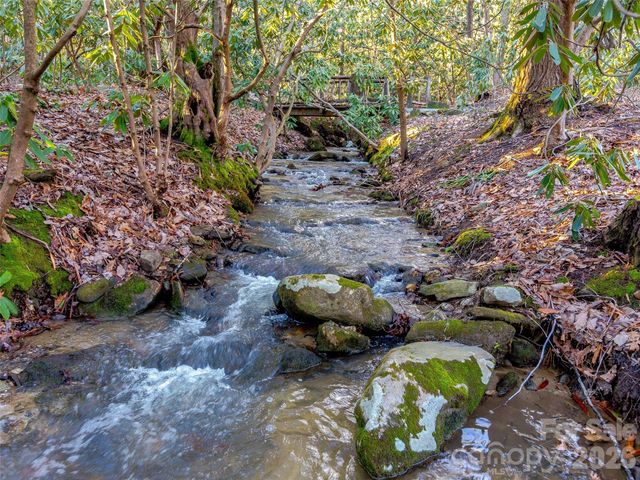 1 East Owl Creek Lane, Fairview, NC 28730
