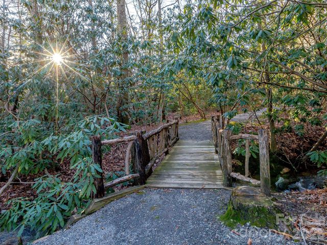 1 East Owl Creek Lane, Fairview, NC 28730