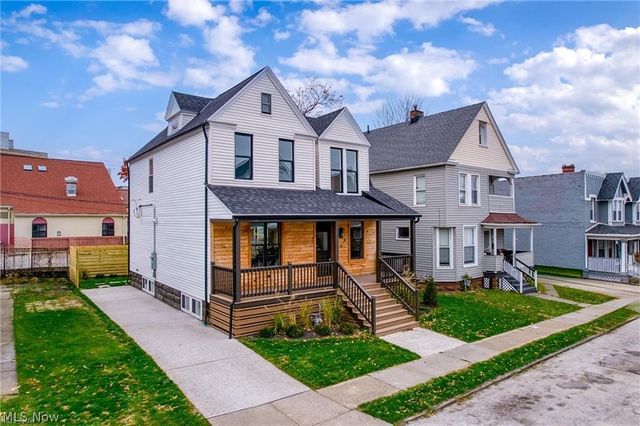 1422 W 77th Street, Cleveland, OH 44102