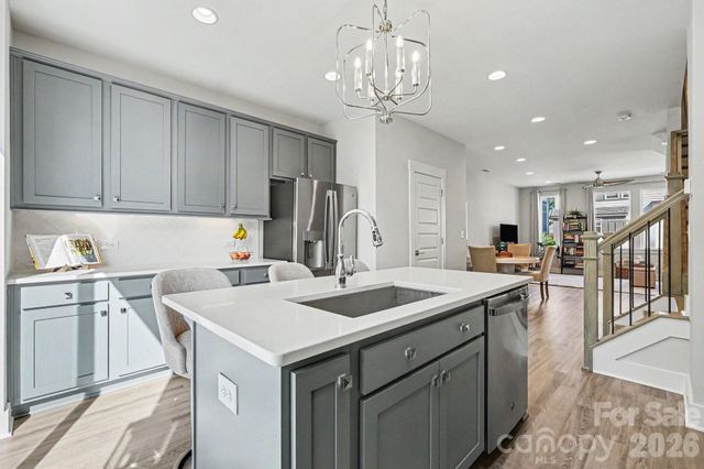 562 West End Drive, Charlotte, NC 28208