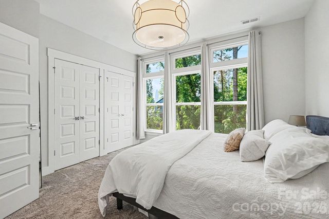 562 West End Drive, Charlotte, NC 28208