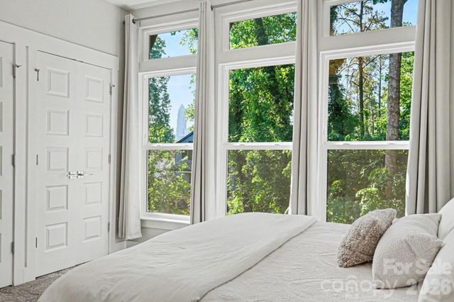 562 West End Drive, Charlotte, NC 28208