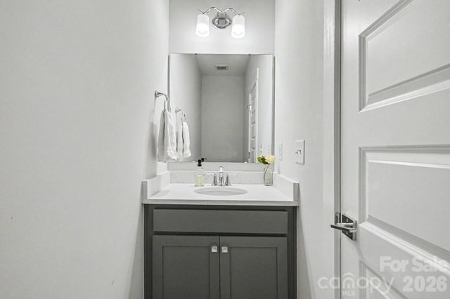 562 West End Drive, Charlotte, NC 28208