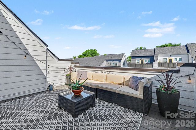 562 West End Drive, Charlotte, NC 28208