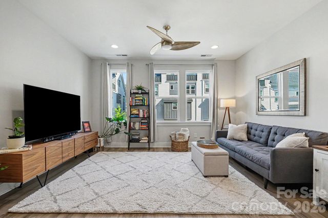 562 West End Drive, Charlotte, NC 28208
