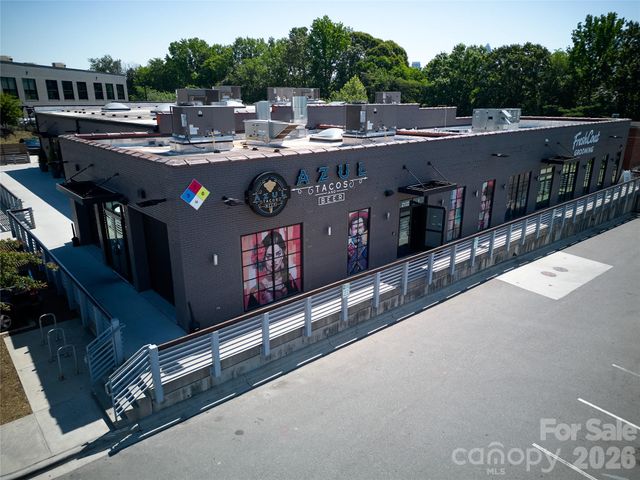 562 West End Drive, Charlotte, NC 28208