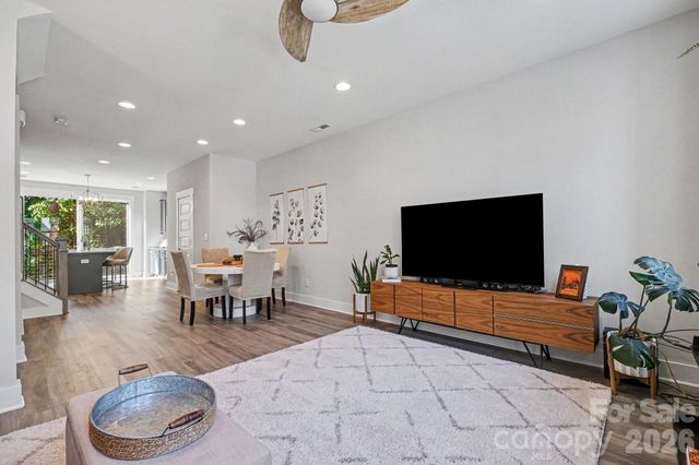 562 West End Drive, Charlotte, NC 28208