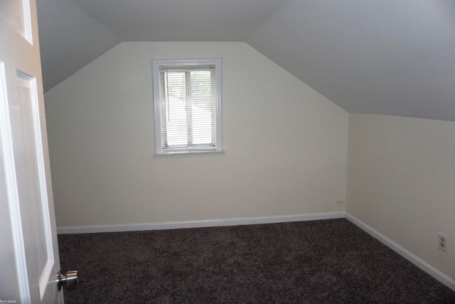 27129 Osmun Street, Madison Heights, MI 48071