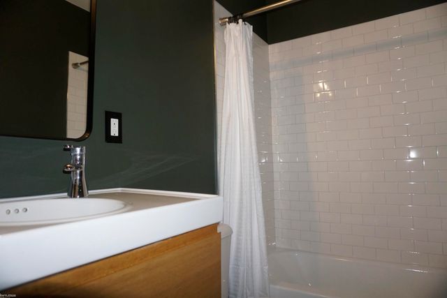 27129 Osmun Street, Madison Heights, MI 48071