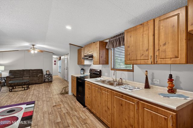 7631 BOB-O-LINK Road, Jacksonville, FL 32219