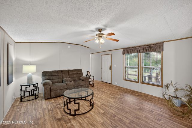 7631 BOB-O-LINK Road, Jacksonville, FL 32219