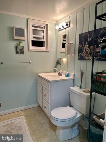 2519 BUCKELEW DR, Falls Church, VA 22046