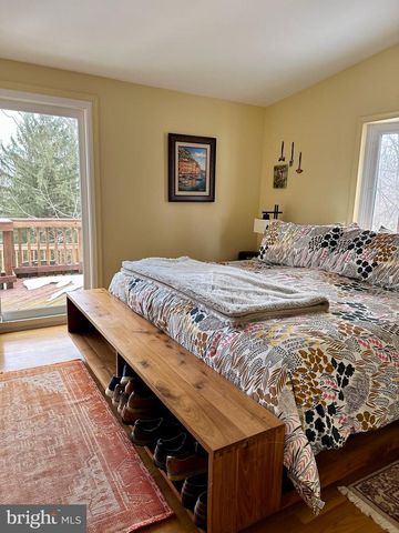 2519 BUCKELEW DR, Falls Church, VA 22046