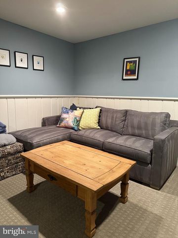 2519 BUCKELEW DR, Falls Church, VA 22046