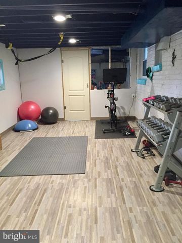 2519 BUCKELEW DR, Falls Church, VA 22046