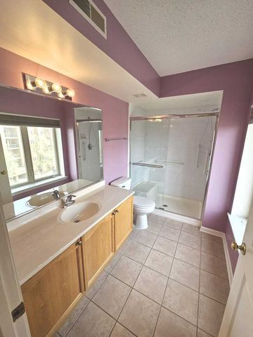 655 Perrie Drive 501, Elk Grove Village, IL 60007