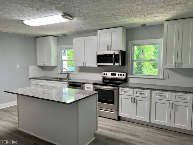 2 Routten RD, Hampton, VA 23664