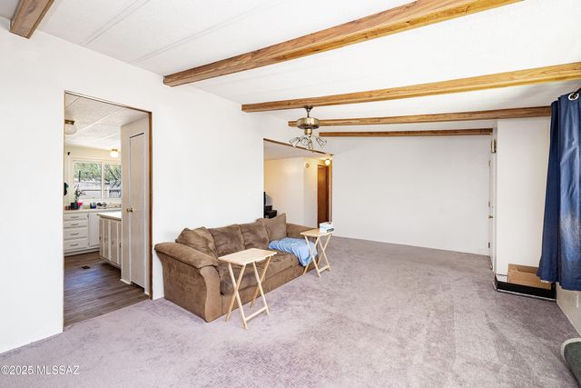 2081 S Diamond Bar Lane, Tucson, AZ 85713