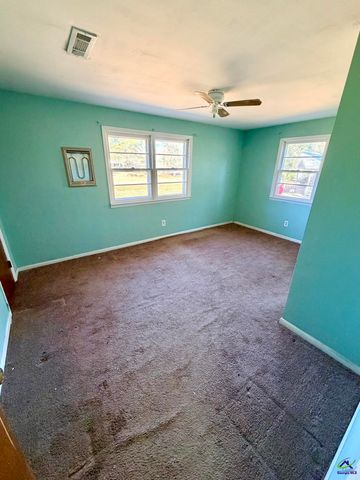 102 Wilson Dr, Centerville, GA 31028