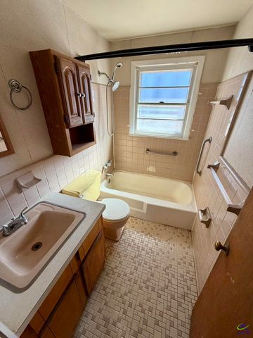 102 Wilson Dr, Centerville, GA 31028