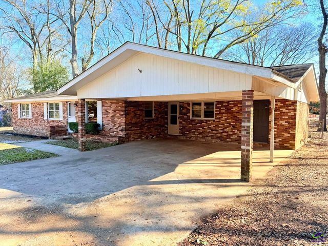 102 Wilson Dr, Centerville, GA 31028