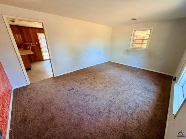 102 Wilson Dr, Centerville, GA 31028