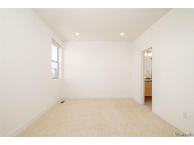 5054 Valentia St 103, Denver, CO 80238