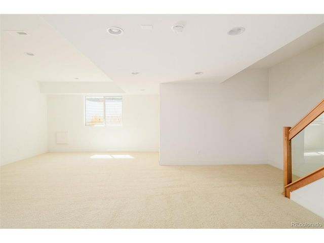5054 Valentia St 103, Denver, CO 80238