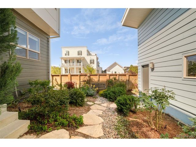 5054 Valentia St 103, Denver, CO 80238