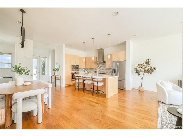 5054 Valentia St 103, Denver, CO 80238