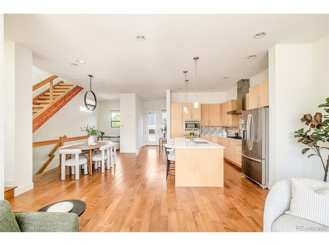 5054 Valentia St 103, Denver, CO 80238