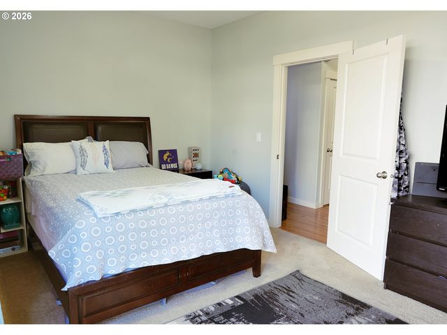 4589 Se LIBBY Ct, Hillsboro, OR 97123
