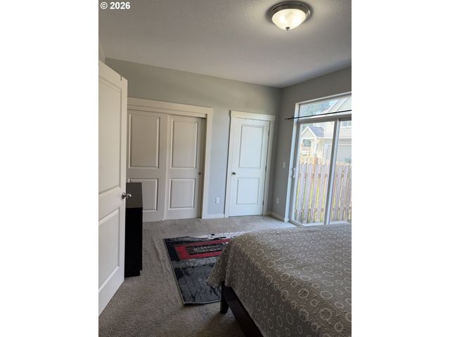 4589 Se LIBBY Ct, Hillsboro, OR 97123