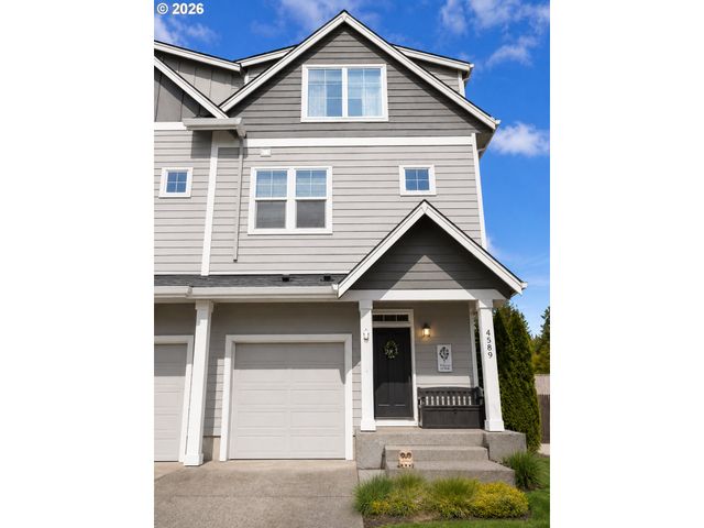 4589 Se LIBBY Ct, Hillsboro, OR 97123