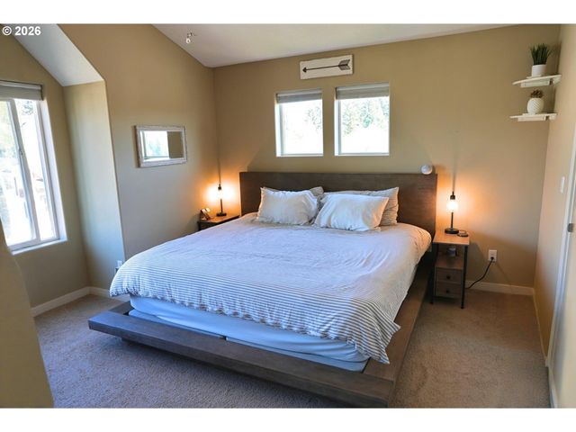 4589 Se LIBBY Ct, Hillsboro, OR 97123