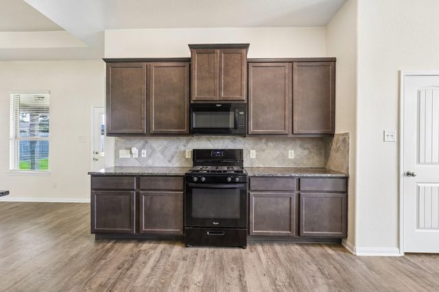 100 Jessica Drive, Dayton, TX 77535